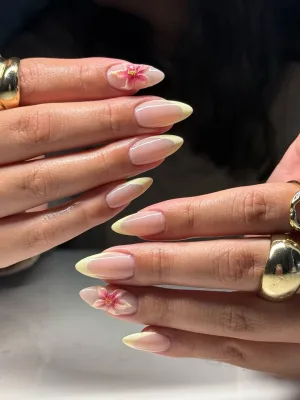 Russian Manicure Nail Tech Position in Manhattan